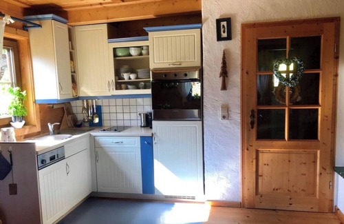 Lake Pressegger Apartment | Apartment 'Presseggersee' with Mountain View, Private Terrace and Wi-Fi