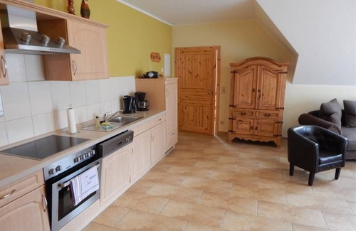 Treppendorf Apartment | Apartment-Private Bathroom-Balcony