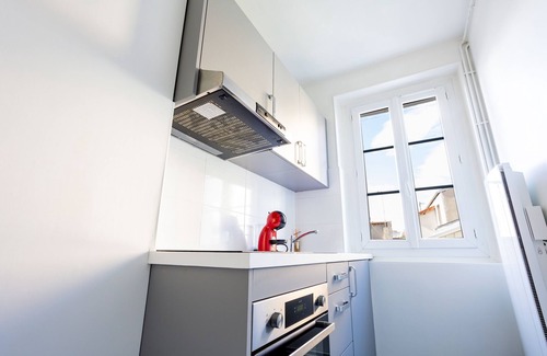 Le Pre-Saint-Gervais Apartment | Apartment-Private Bathroom