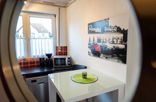 Niestetal Apartment | Apartment, quiet, close to the city, up to 2 pers., balcony, parking, WiFi, Hercules view
