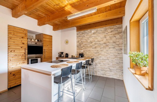 Thanheim Apartment | Apartment 'Rabus' with Mountain View, Private Terrace and Wi-Fi