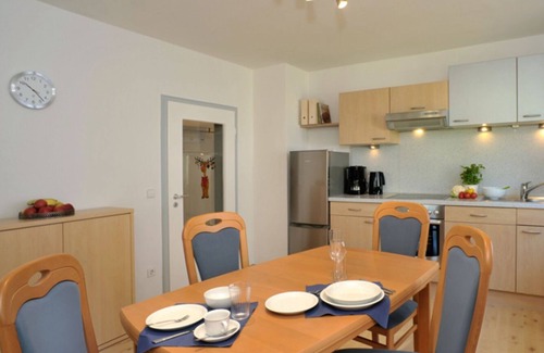 Karlsbad Apartment | Apartment 'Refugium' with Outdoor seating area and Wi-Fi
