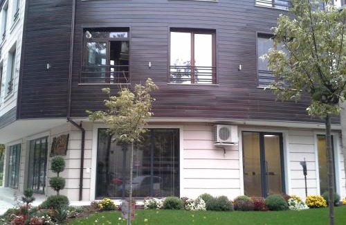 Dobrich Apartment | Apartment Retro