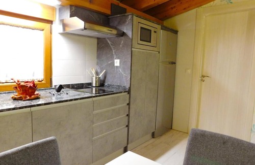 Tubilla del Lago Apartment | Apartment 'Ribera Del Duero Crianza' with Wi-Fi