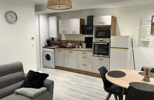Pont-a-Mousson Apartment | Apartment right in the center of town in a quiet backyard