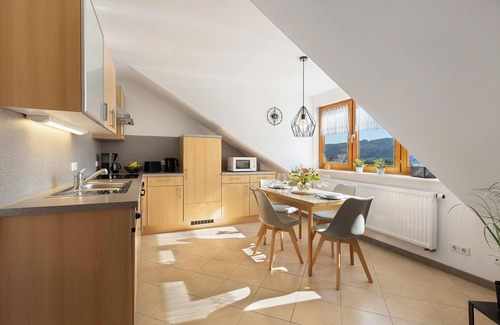 Stockach Apartment | Apartment 'Rinderle' with a View to the Valley