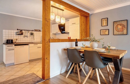 Stelle Apartment | Apartment 'Romantische Whg In Ruhiger Lage' with Private Garden and Wi-Fi