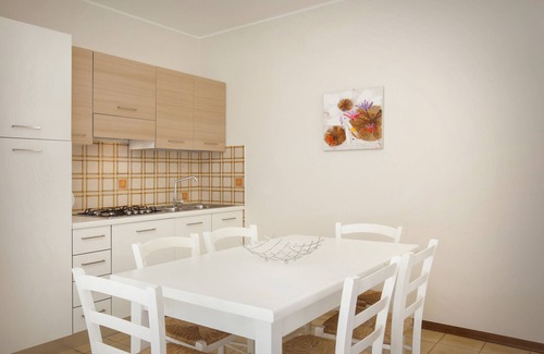 Vanon Apartment | Apartment Rosa Cinderella With Pool