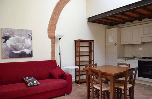 Casalappi Apartment | Apartment Stay in Campiglia Town