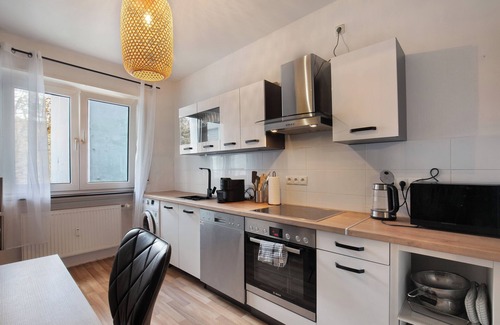 Mannheim Apartment | Apartment 'Salvo' with Balcony and Wi-Fi