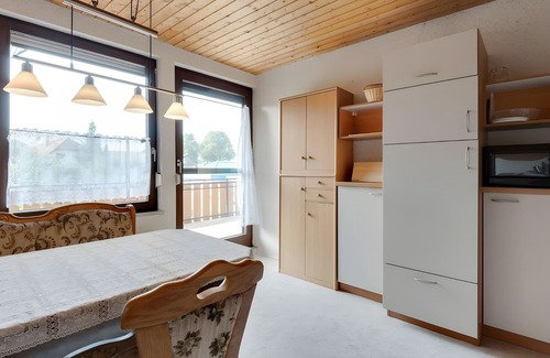 Niedereschach Apartment | Apartment 'Sanna' with Mountain View, Balcony and Wi-Fi