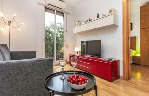 La Maternitat i Sant Ramon Apartment | Apartment Sants-Montjuïc- Avenida Madrid by Interhome