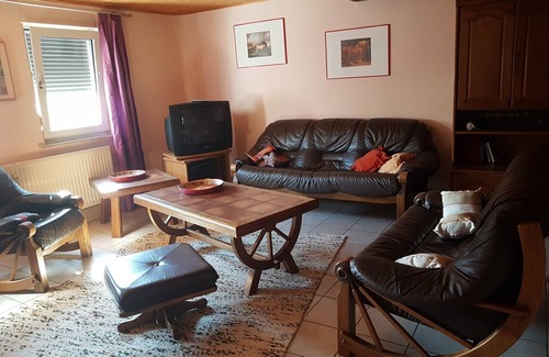 Sinntal Apartment | Apartment 'Scholz' with Shared Garden and Wi-Fi