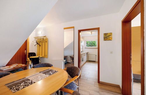 Gemarkung Horschwag Apartment | Apartment 'Schwäbische Alb' with Private Terrace, Shared Garden and Wi-Fi