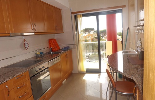 Olhos D'Agua Condo | Apartment, sea view, pool 400m to the beach Olhos de Agua, Albufeira