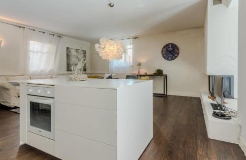 Trento Old Town Apartment | Apartment Serafini by Interhome