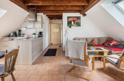Hofsgrund Apartment | Apartment 'Sport Rees - Ferienwohnung Pia' with Mountain View, Shared Terrace and Wi-Fi