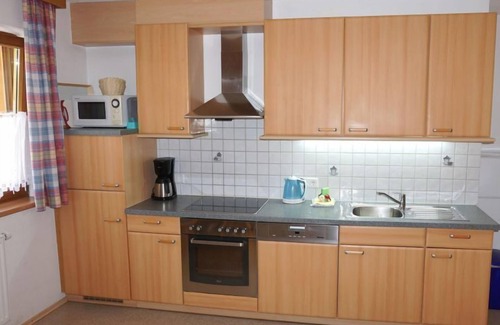Pettneu am Arlberg Apartment | Apartment Stark by Interhome