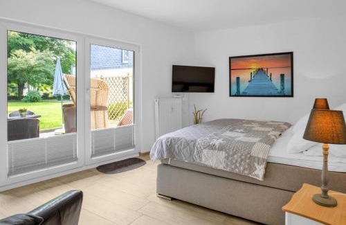 Warwerort Apartment | Apartment Strandläufer by Interhome