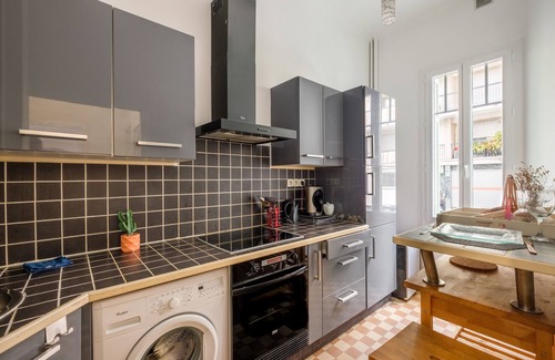 Le Piol Apartment | Apartment 'Studio Proche Centre Ville Et Gare' with Wi-Fi