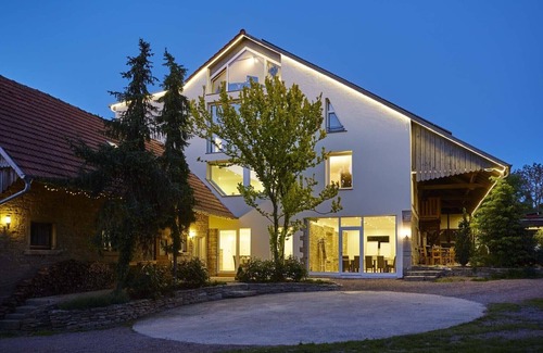 Igersheim Apartment | Apartment Stutenglück - modernly furnished with two bedrooms
