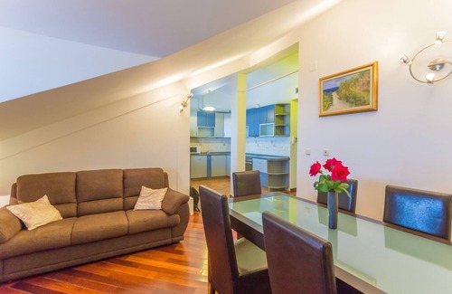 Gornji Kono Apartment | Apartment Sun & Sky - Two Bedroom Apartment with Balcony and Sea View