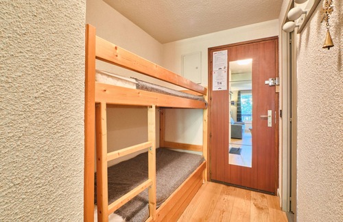 La Morte Apartment | Apartment 'Superbe Studio Au Pied Des Pistes' with Mountain View, Shared Garden and Wi-Fi