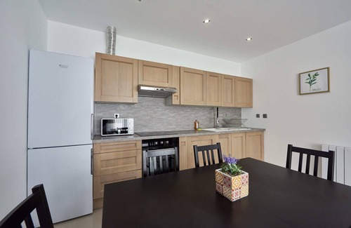 Le Pin Apartment | Apartment T3 DRC in Peace 1 TO 6 SLEEPING