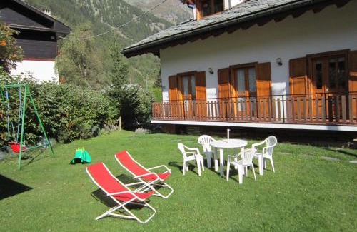 Gressoney-Saint-Jean Apartment | Apartment Tea