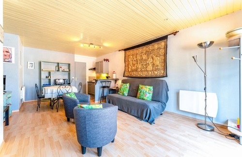 Vallabrix Apartment | Apartment 'Terrace Pool' with Wi-Fi