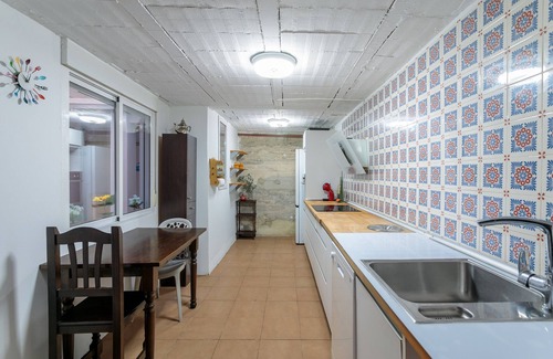San Anton Apartment | Apartment 'Tu Escape Perfecto' with Wi-Fi and Air Conditioning