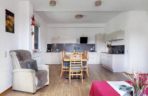 Hofsgrund Apartment | Apartment 'Ulrich' with Mountain View, Shared Terrace and Wi-Fi