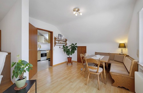 Geislingen Apartment | Apartment 'Urlaub In Der Sonnenstadt 72351' with Balcony and Wi-Fi