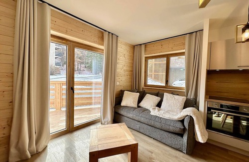 Les Claux Apartment | Apartment Vars, 2 bedrooms, 4 persons