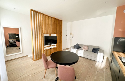 Vauban - Wazemmes Apartment | Apartment-Whirlpool bath-Apartment-Street View-Le Bijou