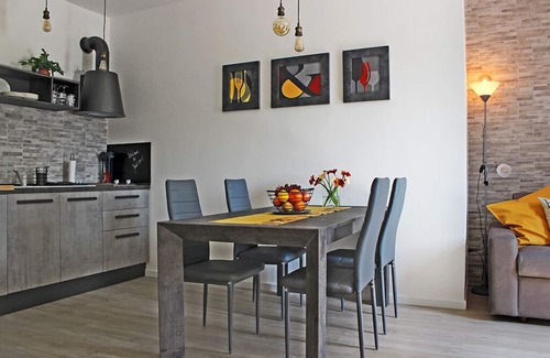Noventa di Piave Apartment | Apartment with independent entrance