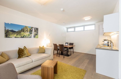 Radstadt Apartment | Apartment with 1 bedroom & summer pool