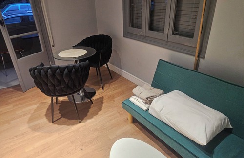 Aigaleo Apartment | Apartment with AC in Egaleo