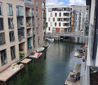 Sydhavnen Apartment | Apartment with canal view