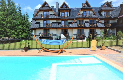 Poronin Apartment | Apartment with JACUZZI & Fireplace in Tatra