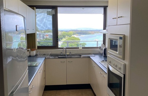 Wallis Lake Apartment | Apartment with lake views, sleeps 6/in CBD, walk to beach/cafes/restaurants.