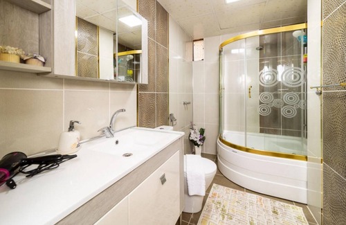 Kepez Apartment | Apartment with Panoramic City View in Kepez