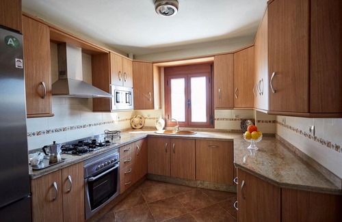 Iznajar House | Apartment with pool and spectacular views, ideal for families