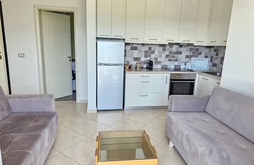 Orikum Apartment | Apartment WIth Pool View Rradhime