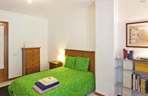 Paranhos Apartment | Apartment with Private Garden
