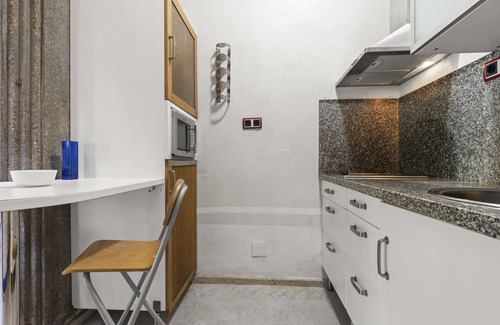 Meruja Apartment | Apartment 'Zentralclub Electron' with Mountain View, Private Terrace and Wi-Fi