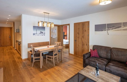 Warth Apartment | Apartment Zenzi - AlpHus Appartements