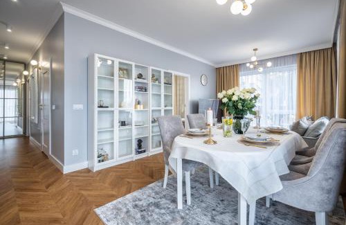 Torun Apartment | Apartmenteight by Rentoom