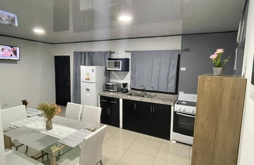 Cacique House | Apartments Cielo 1, Airport Juan Santamaría