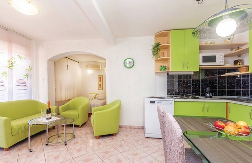 Cesarica Apartment | Apartments Paola